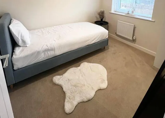 Vakantiehuis 3-bed House Sleeps 5 Free Parking